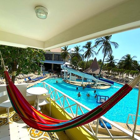 Hotel Las Americas Casa De Playa Картахена Экстерьер фото Hammock on a balcony