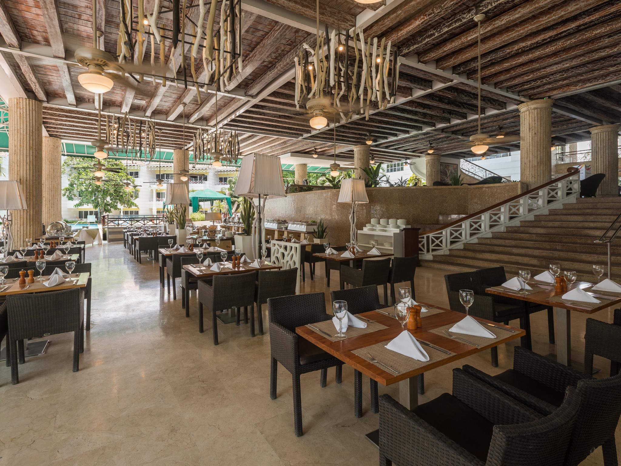 Hotel Las Americas Casa De Playa Картахена Экстерьер фото The restaurant