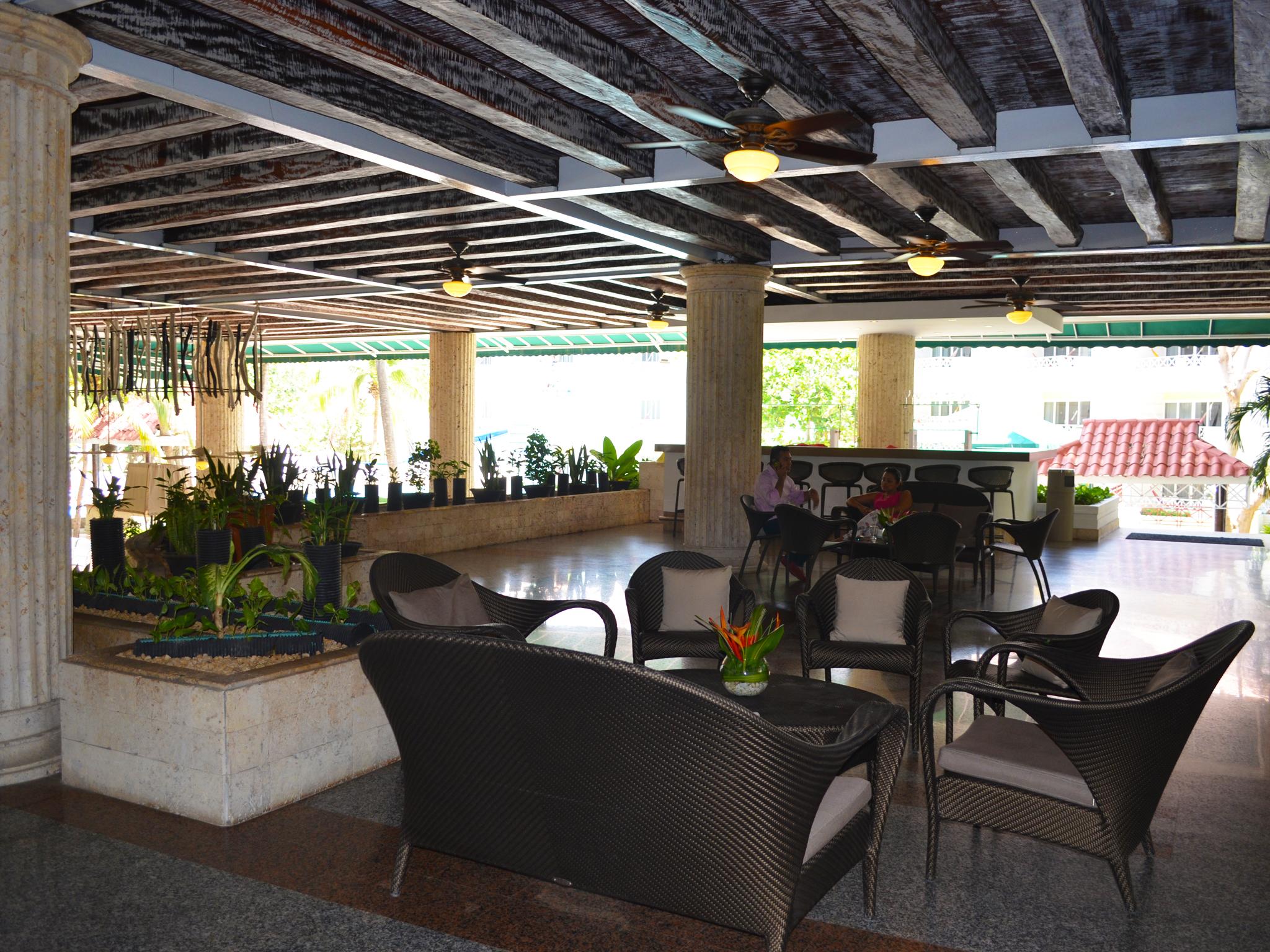 Hotel Las Americas Casa De Playa Картахена Экстерьер фото The lobby of the hotel